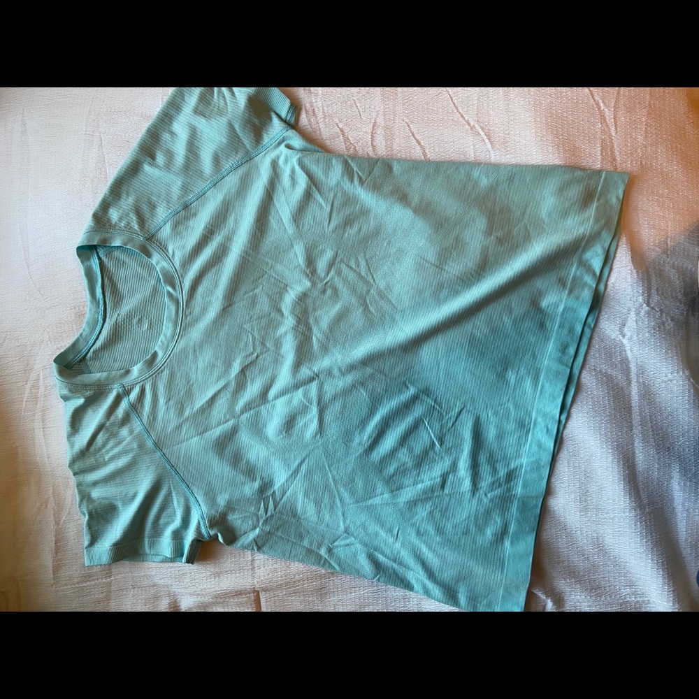 Lululemon swiftly tech short sleeve 2.0 race length